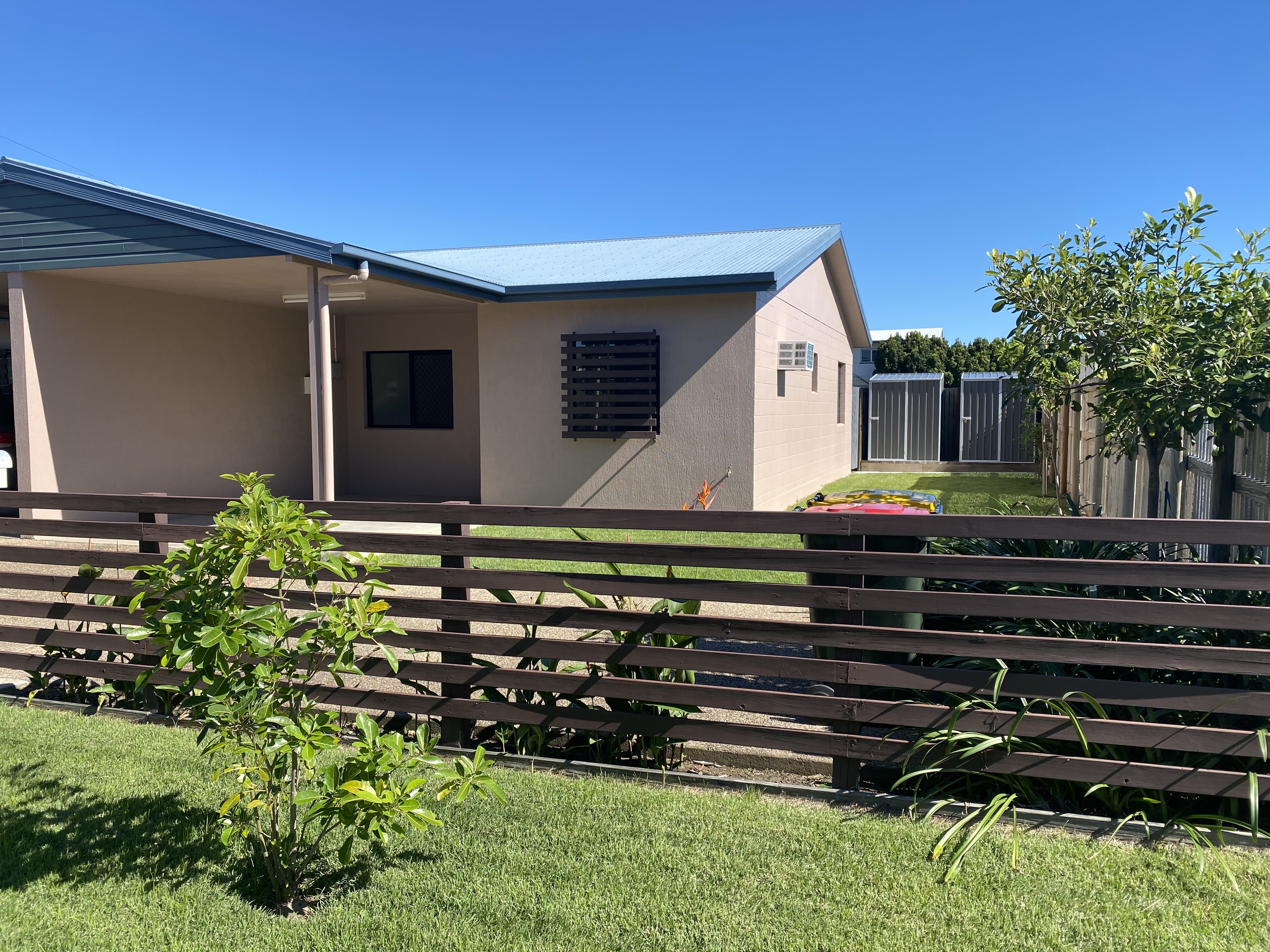 Unit 1 / 5 Forrest St, ROSSLEA QLD 4812