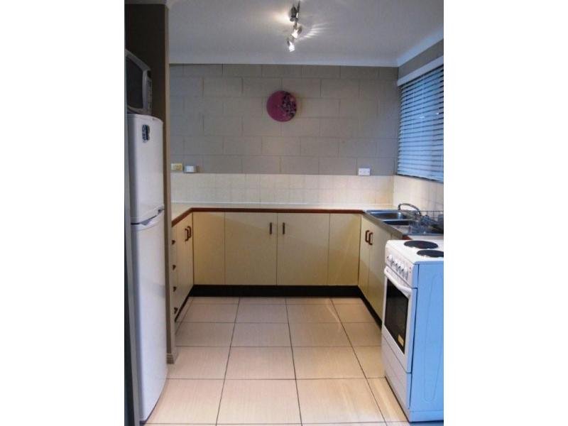 3 / 12 Richmond Street, HERMIT PARK QLD 4812