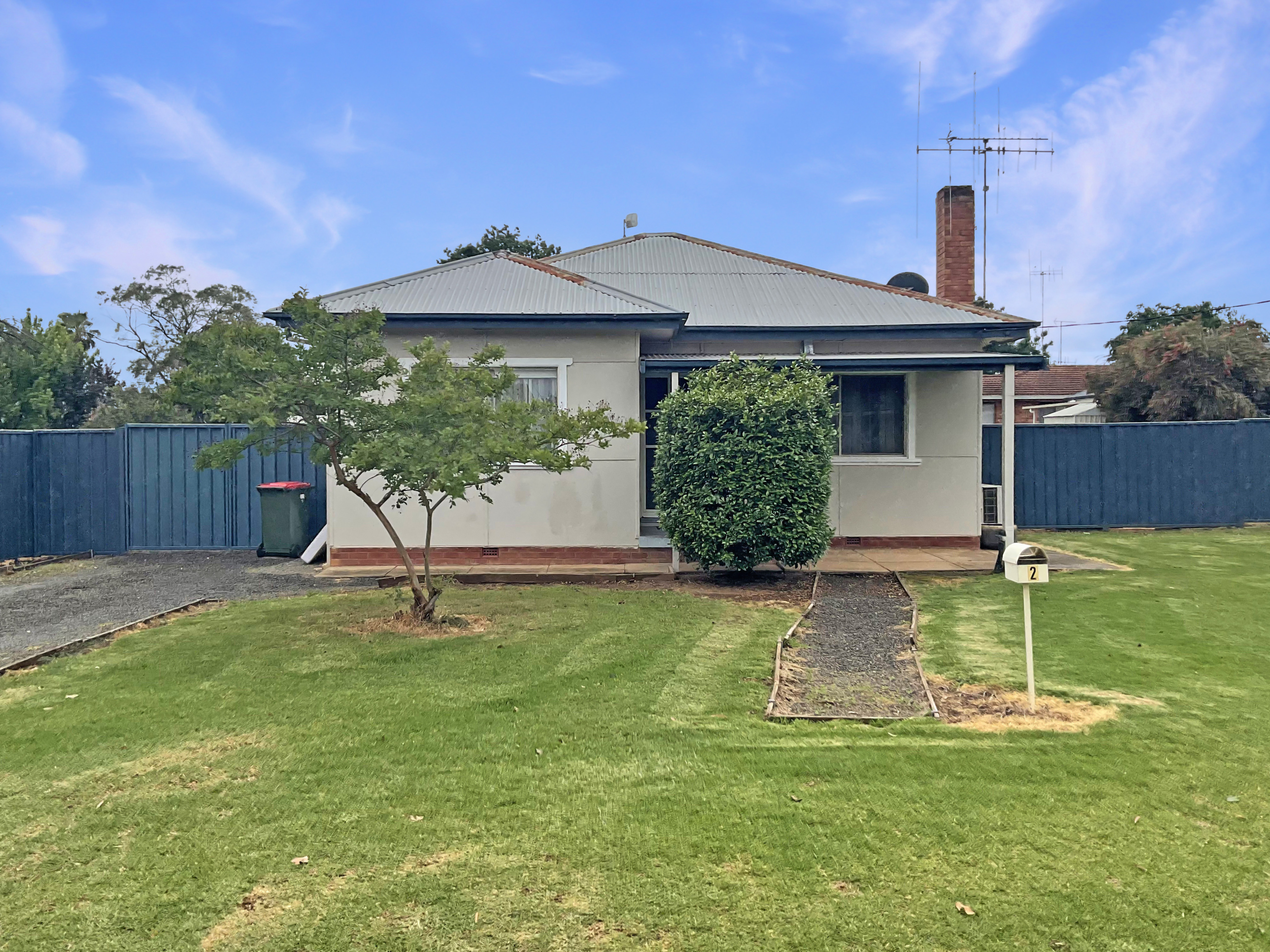 2 Bathurst Street, FORBES NSW 2871