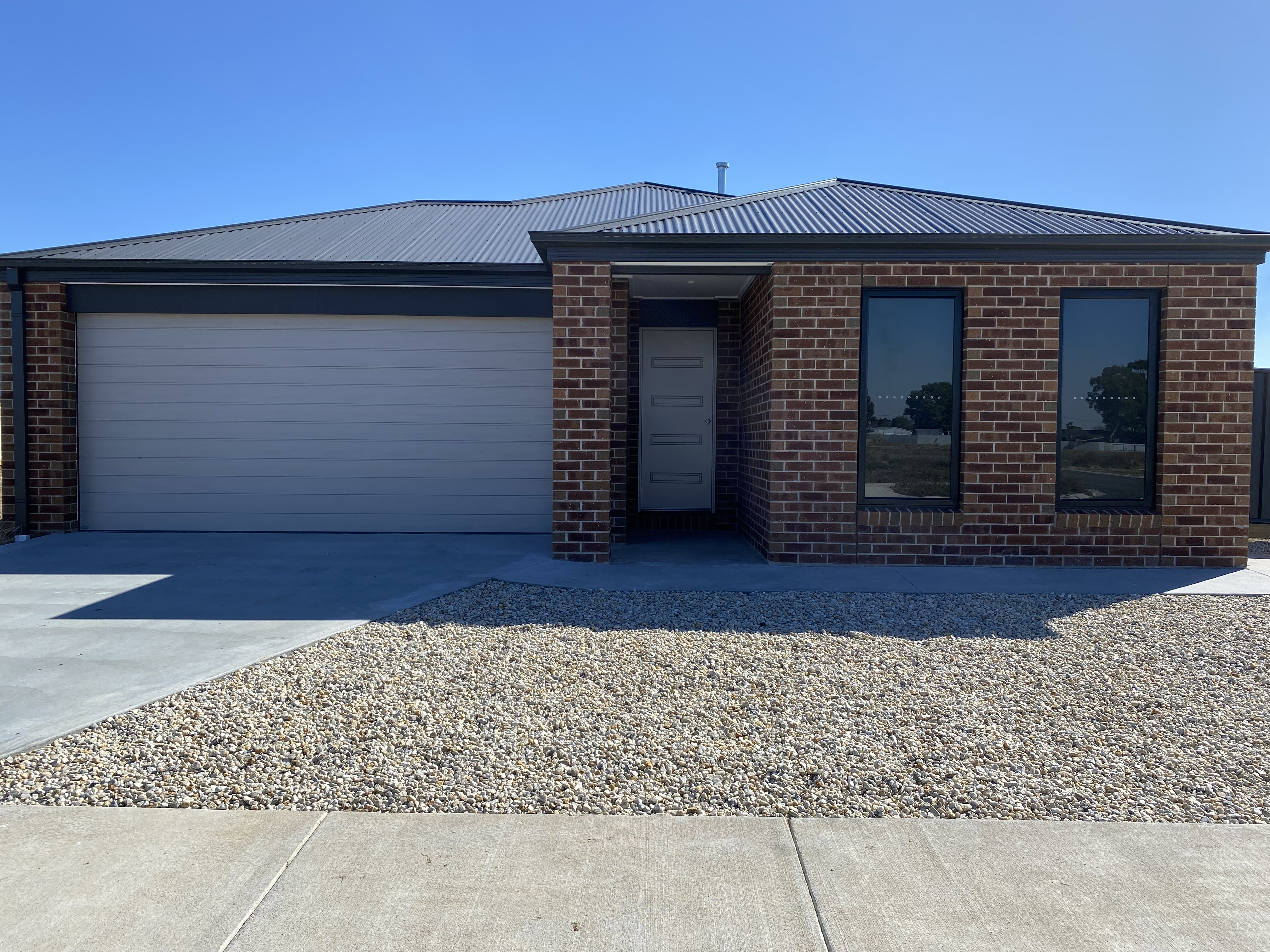 2 Lyons Court, HORSHAM VIC 3400
