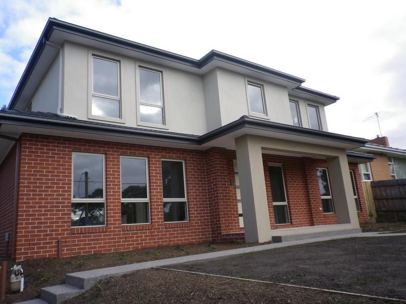 1 / 590 Waverley Road, GLEN WAVERLEY VIC 3150