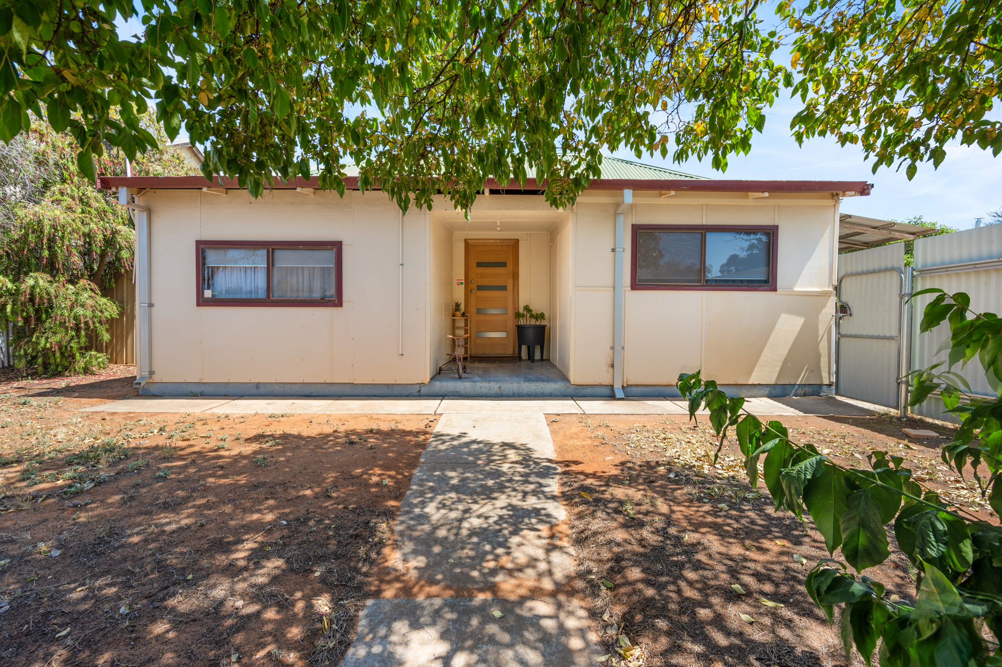 36 Rhodes Street, SOUTH KALGOORLIE WA 6430