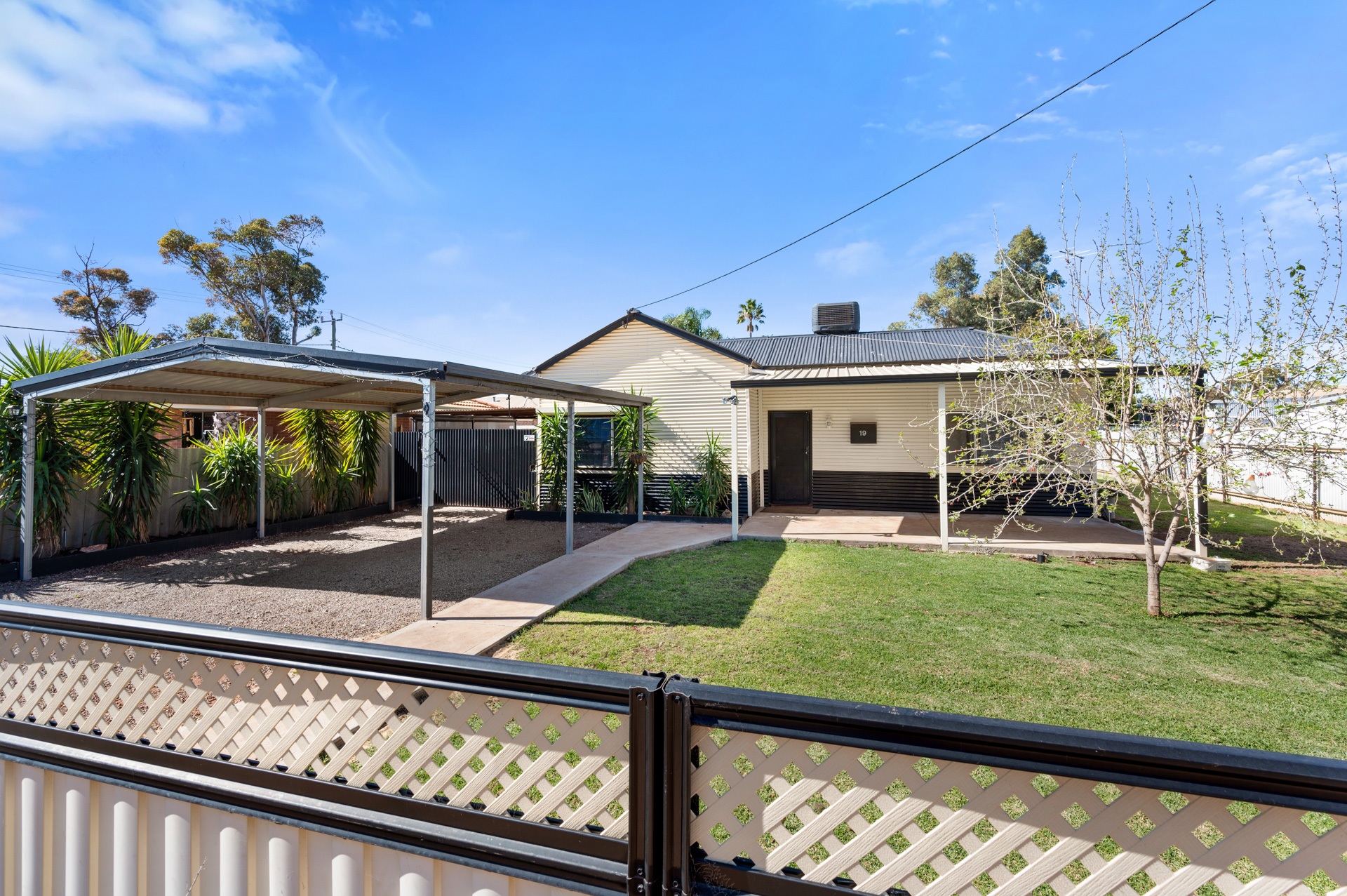 19 Edgar Street, SOUTH KALGOORLIE WA 6430