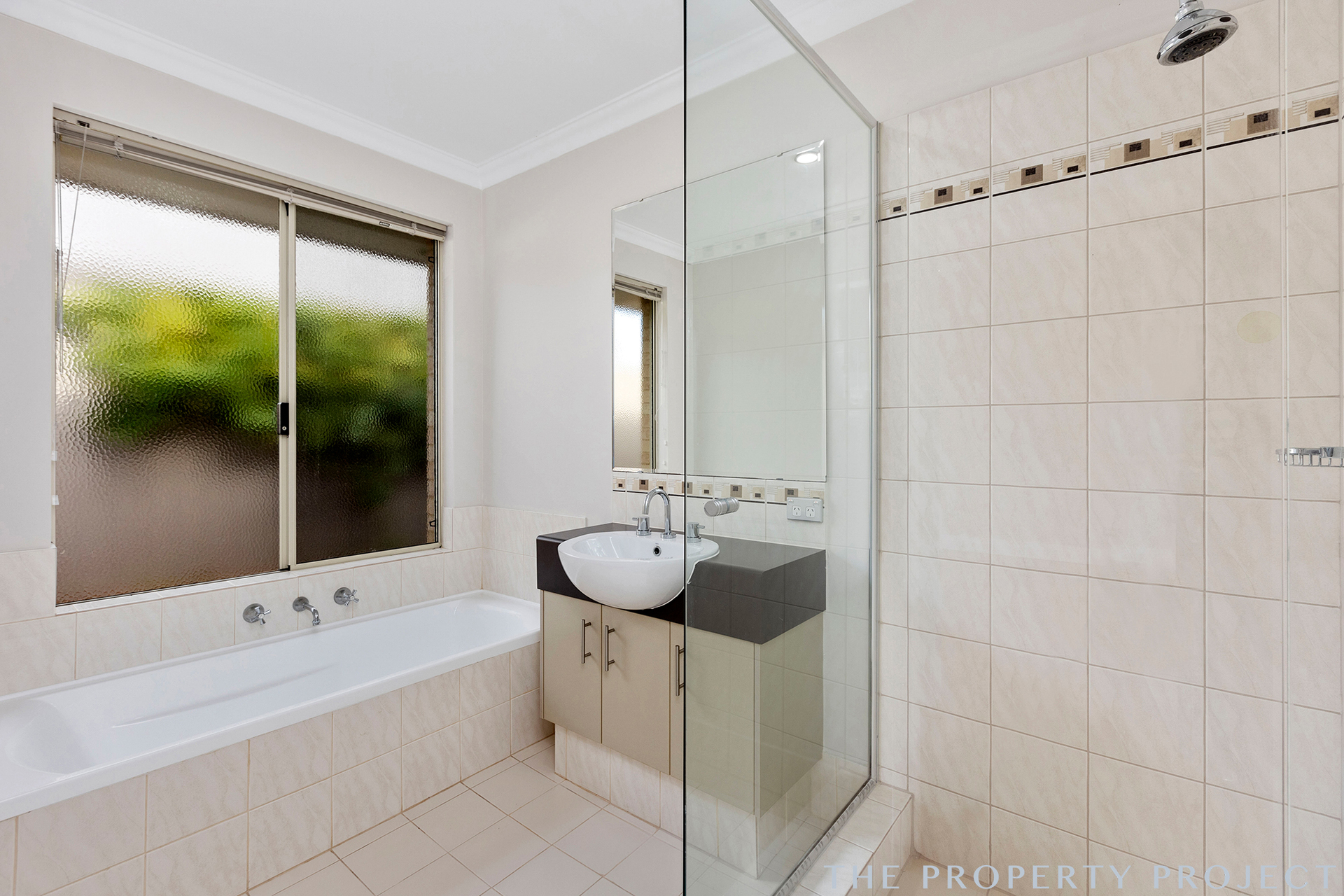 24 Wicklow Circle Darch WA 6065