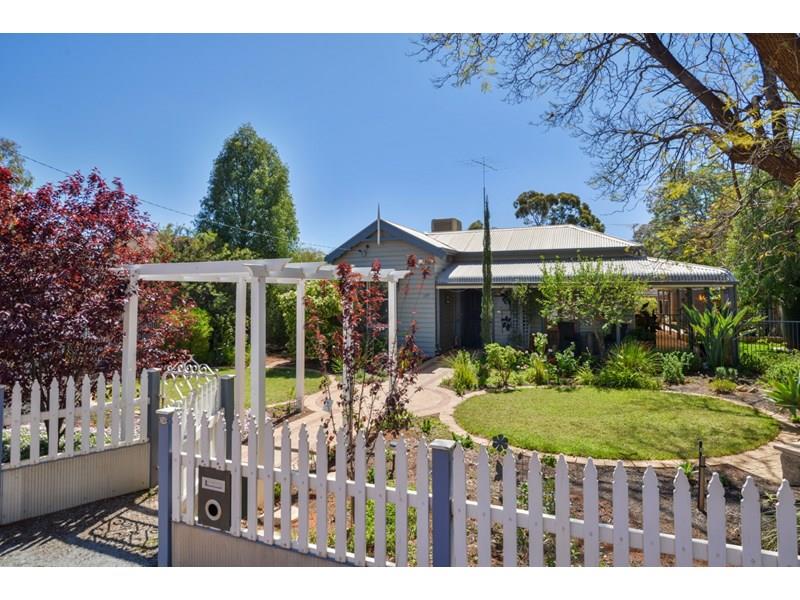 130 Hare Street, LAMINGTON WA 6430