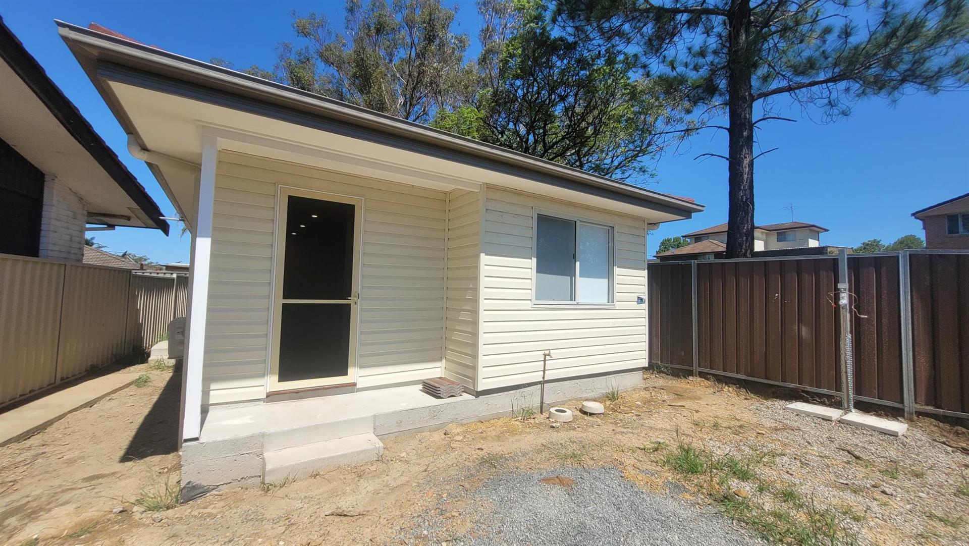 1a Stromlo Place, RUSE NSW 2560