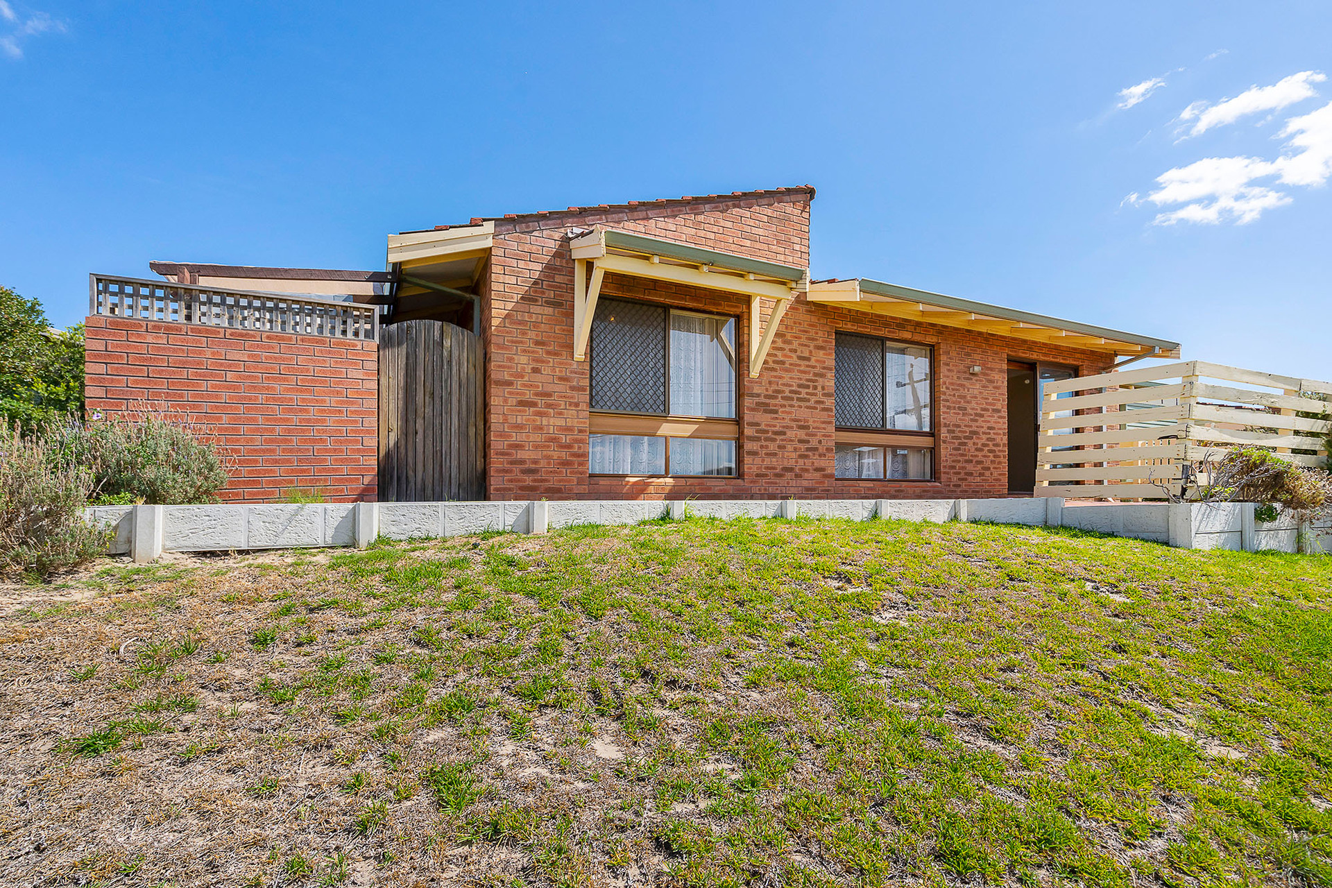 3 27 Edgehill Street Scarborough WA 6019