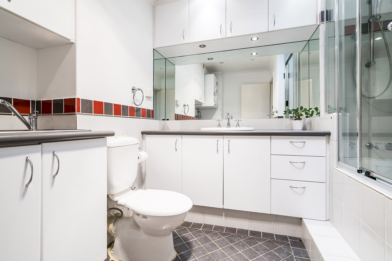 6 160 Broadway Crawley WA 6009