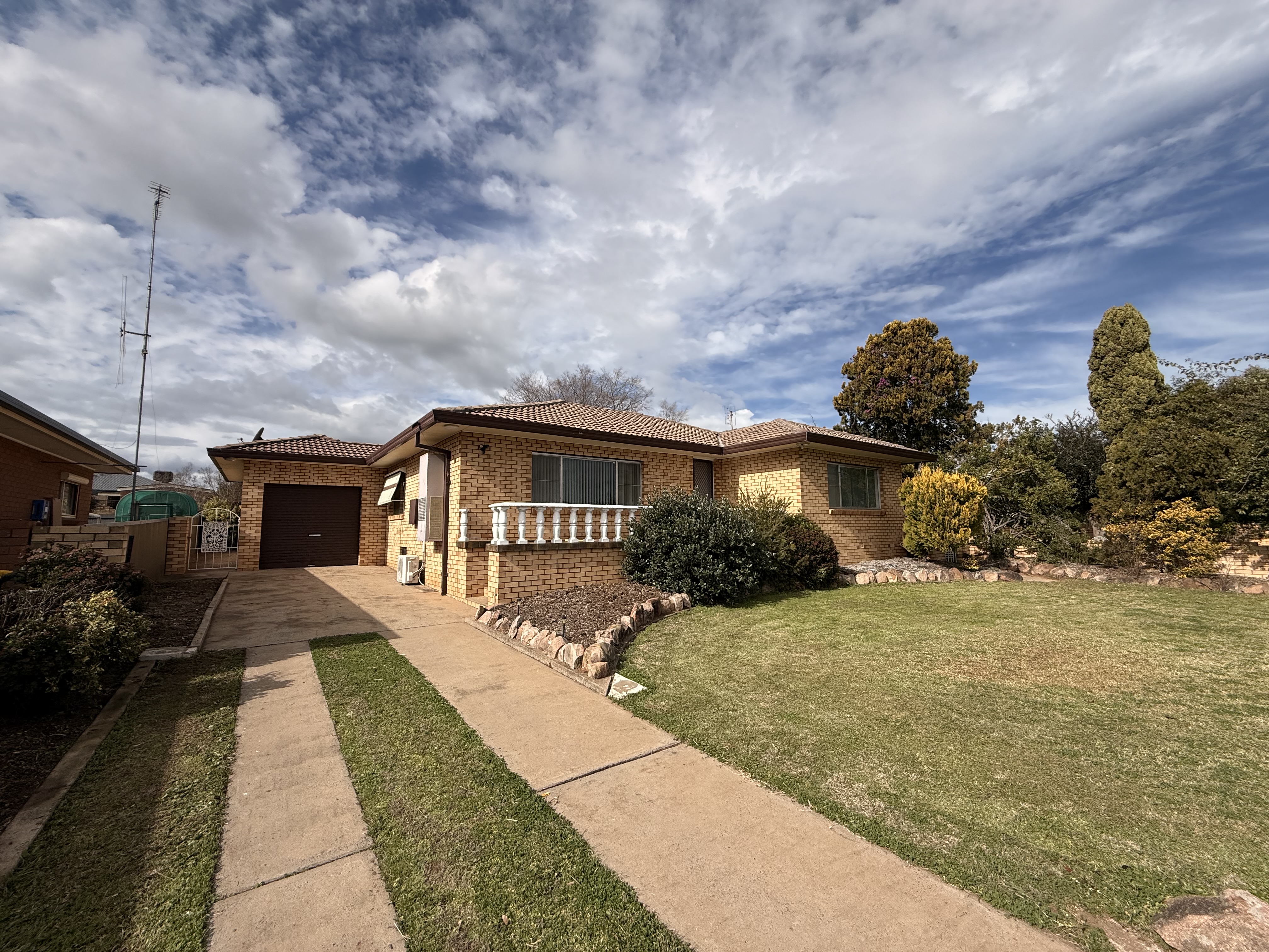 1 Clematis Street, FORBES NSW 2871