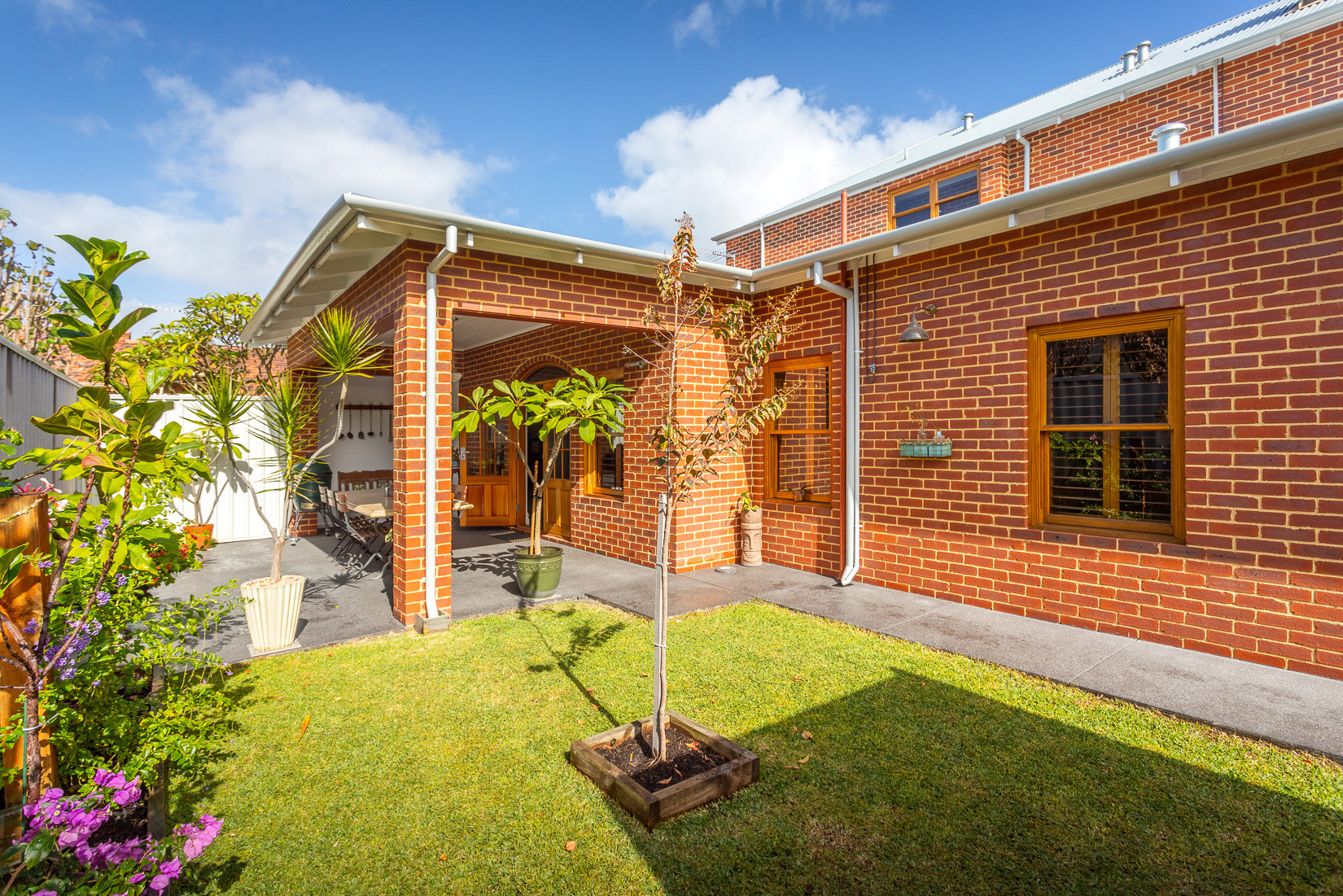24 Leonora St Como WA 6152