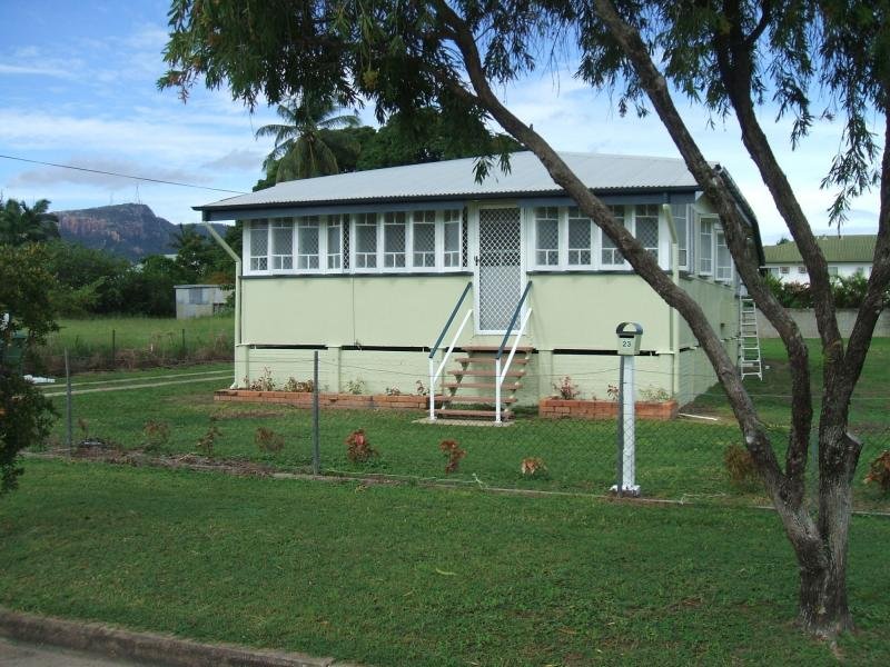 23 Lowth Street, ROSSLEA QLD 4812