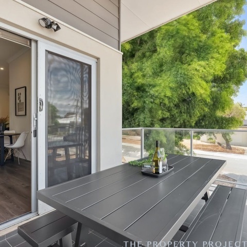 4 17 Sussex St Nollamara WA 6061
