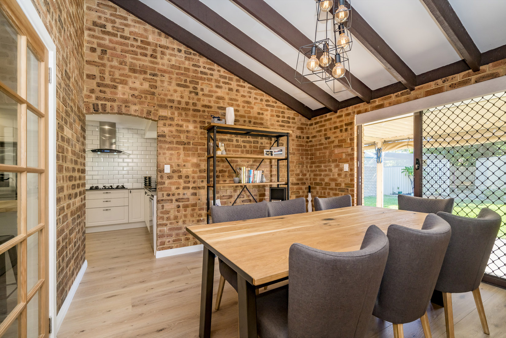 3A Charing Crescent Marangaroo WA 6064