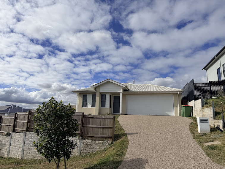 6 Wandsworth Street, CRANLEY QLD 4350