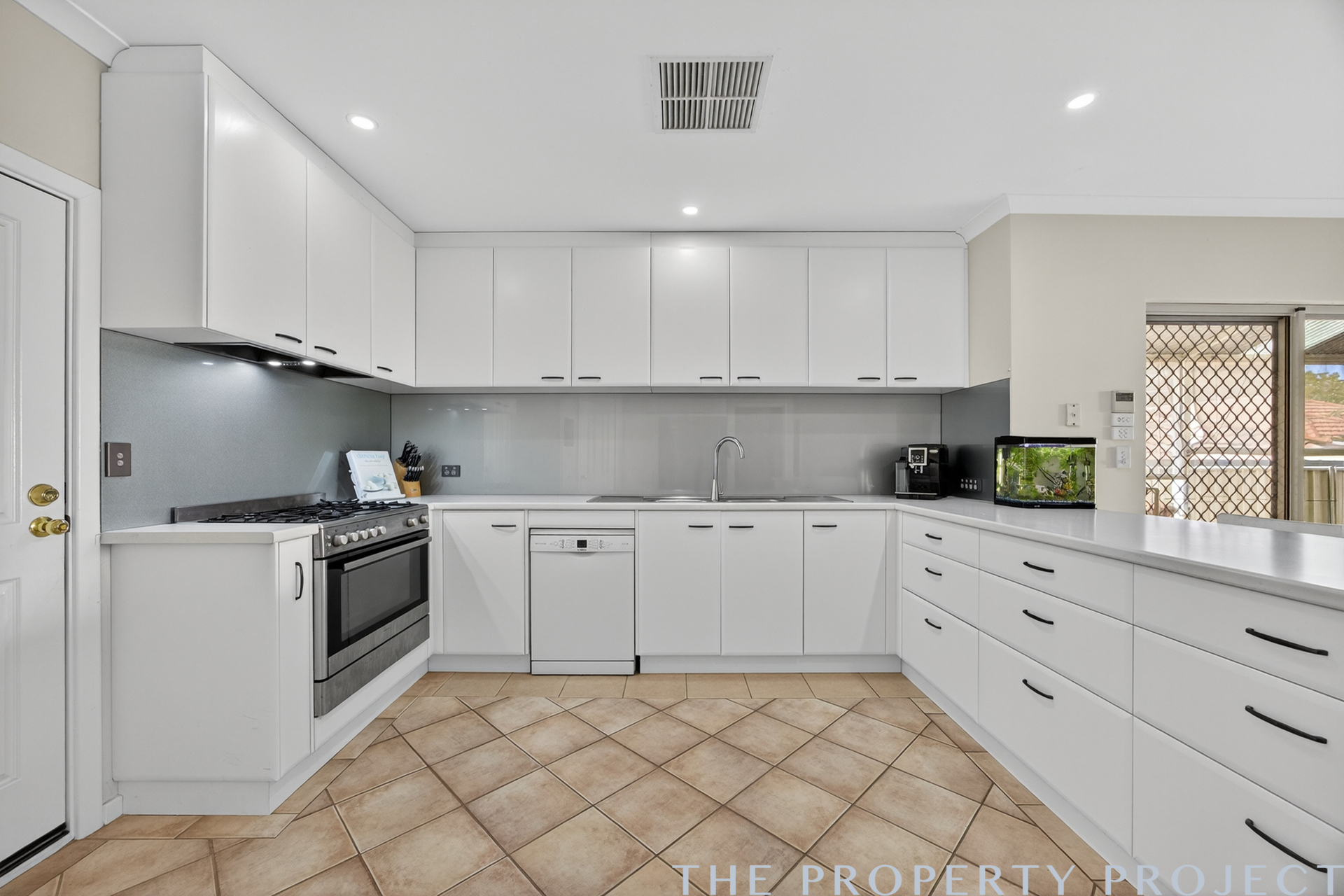 17 The Oval Madeley WA 6065