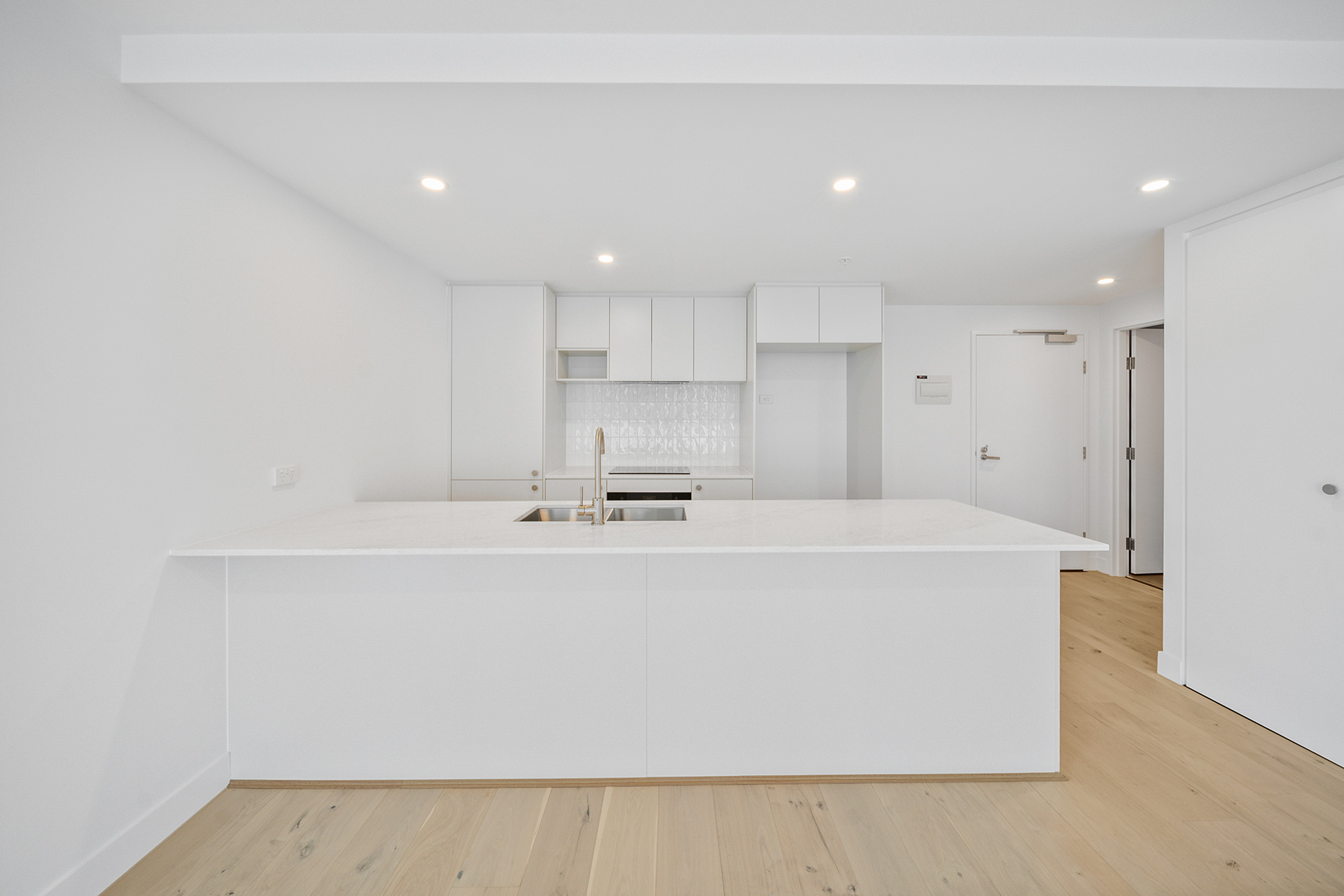 111/220 Melrose Drive, Phillip, photo 4