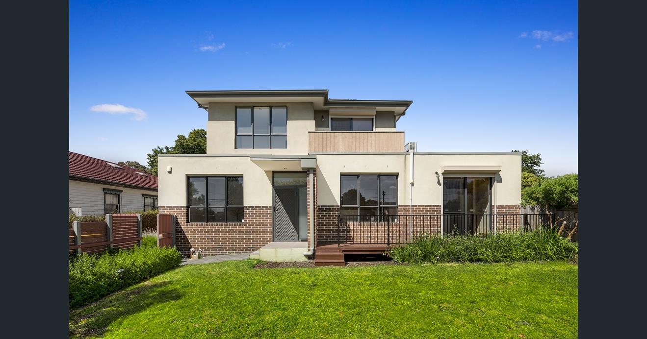 1 / 7 Johnston Street, BURWOOD VIC 3125