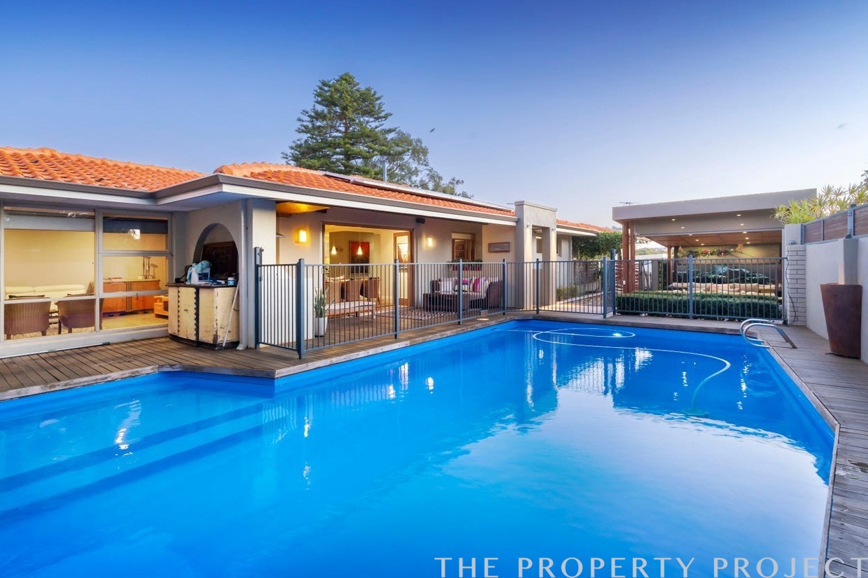 16 Vernon Street Trigg WA 6029