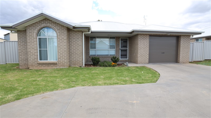 4 / 1a Brooke Street, FORBES NSW 2871