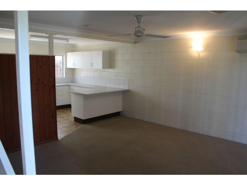 5 / 201 Kings Road, PIMLICO QLD 4812