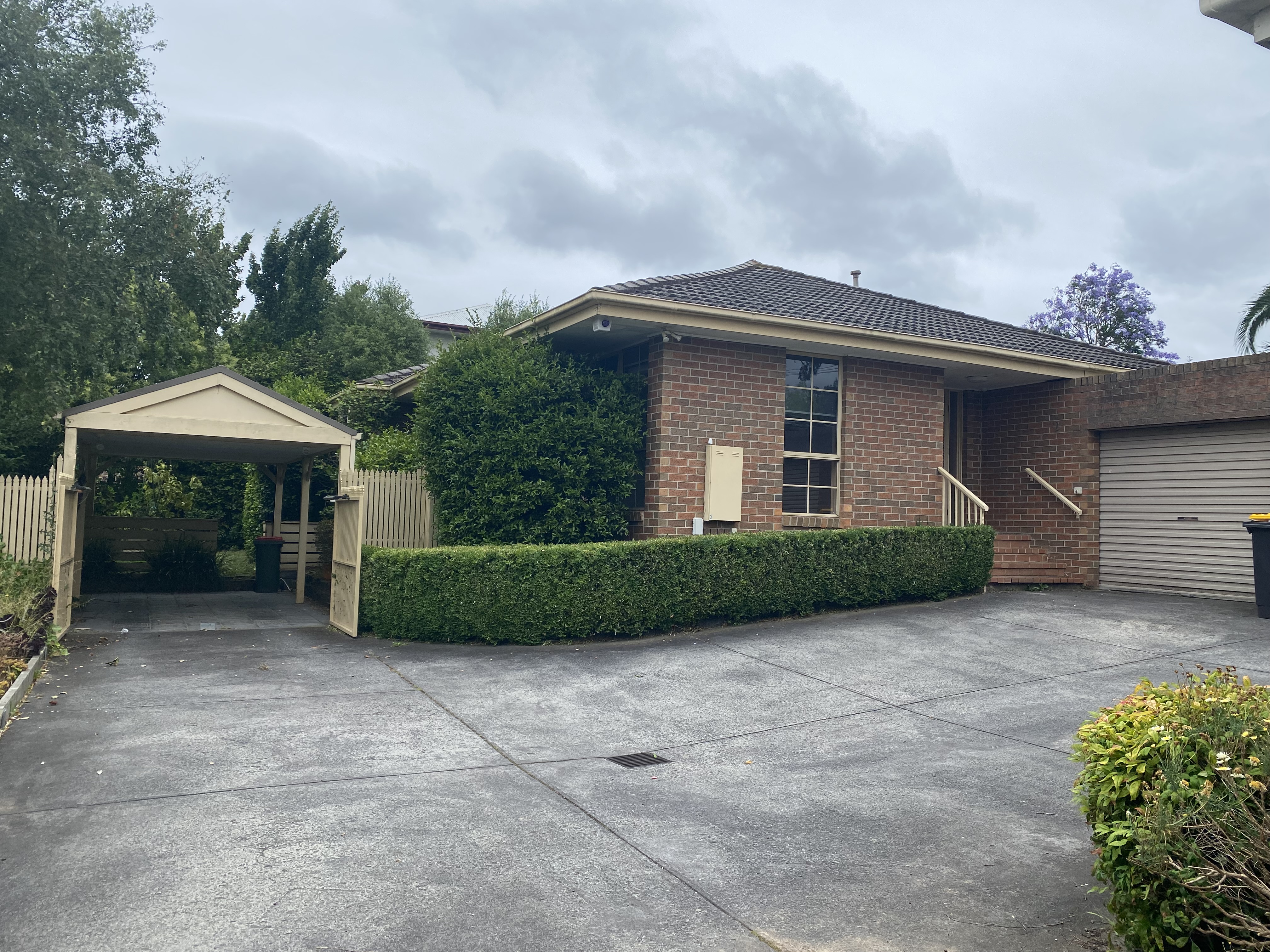 2 / 2 Russell Crescent, MOUNT WAVERLEY VIC 3149