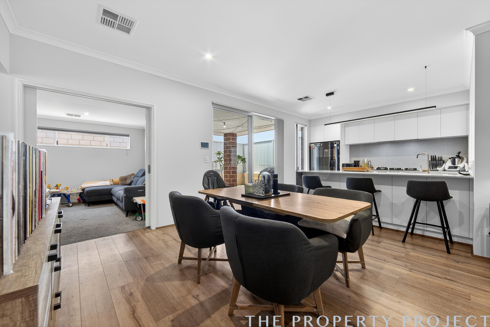 23 Lowlands Avenue Eglinton WA 6034