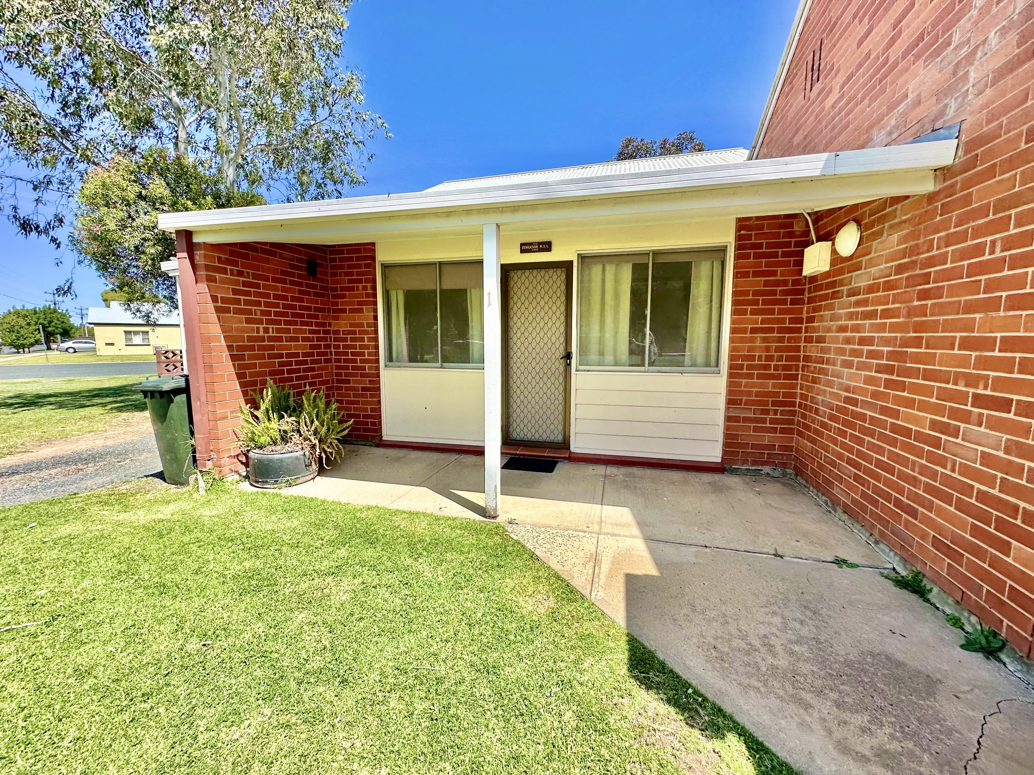 1 / 424-426 Poictiers Street Deniliquin, DENILIQUIN NSW 2710