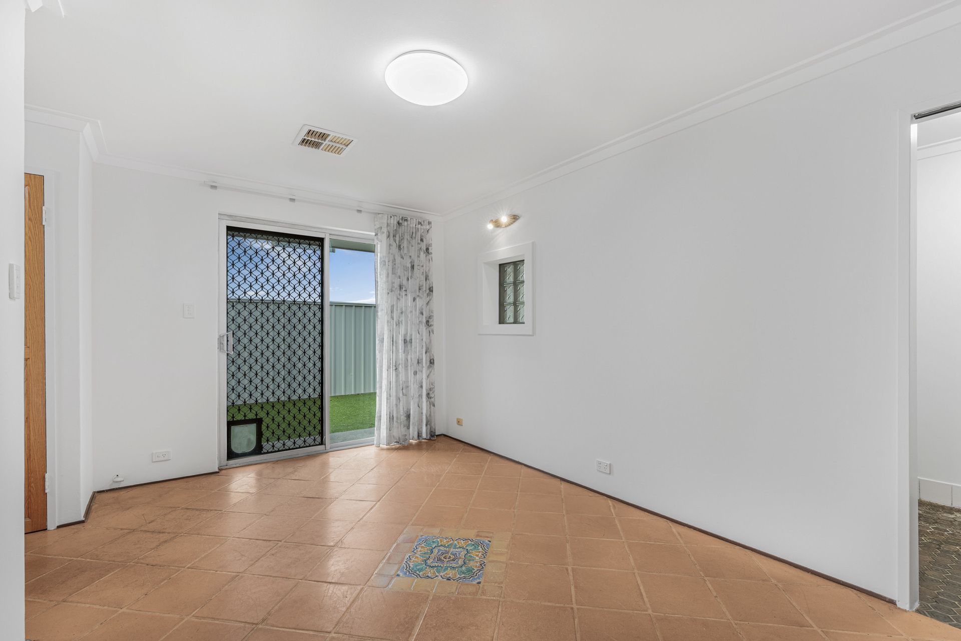 17 Donald Square Bayswater WA 6053