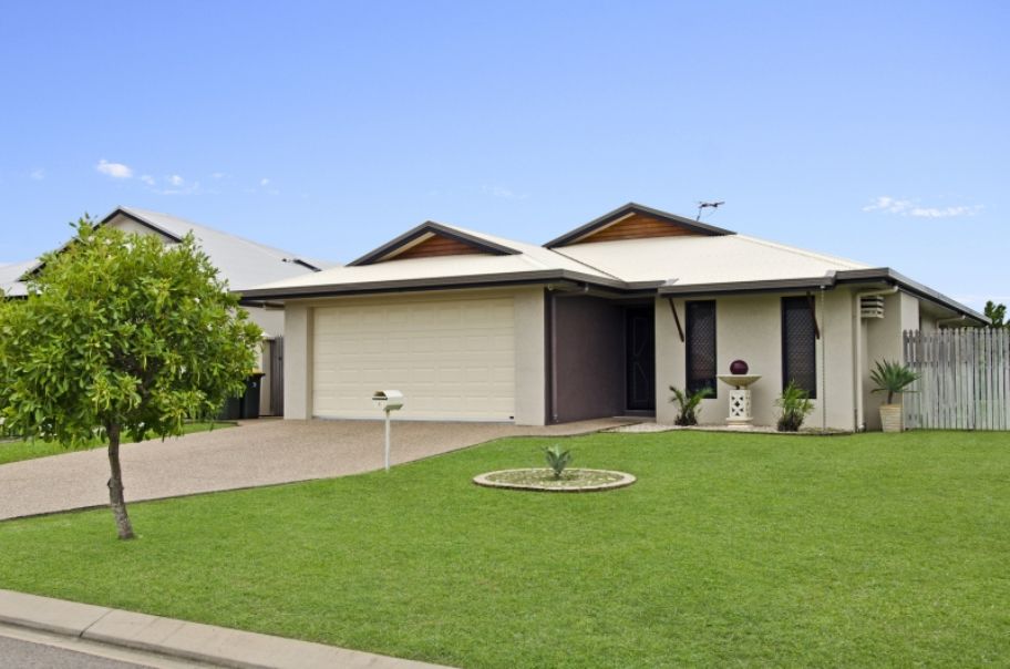 4 Logrunner Avenue, BOHLE PLAINS QLD 4817