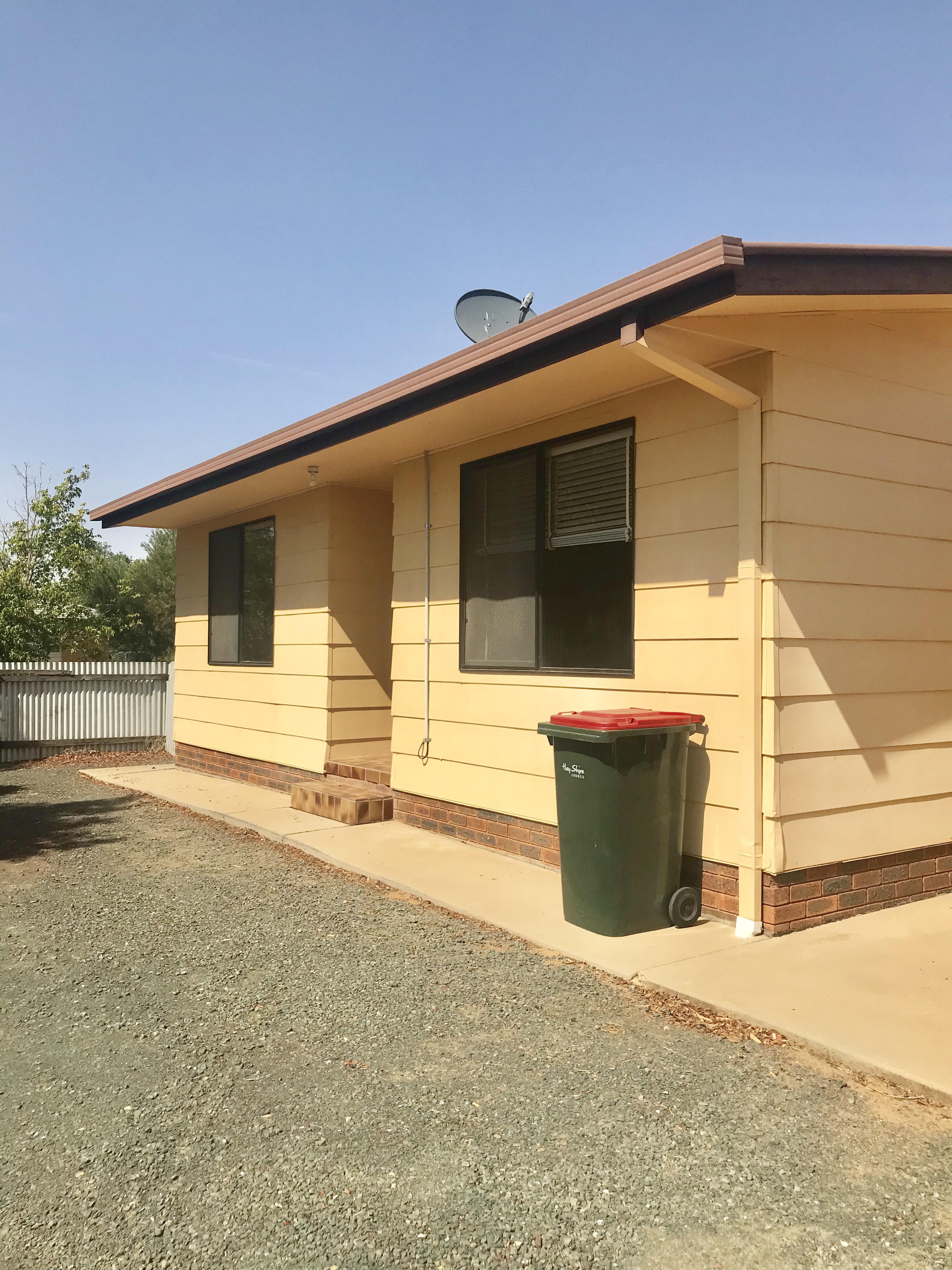 3 / 306 MURRAY STREET, HAY NSW 2711