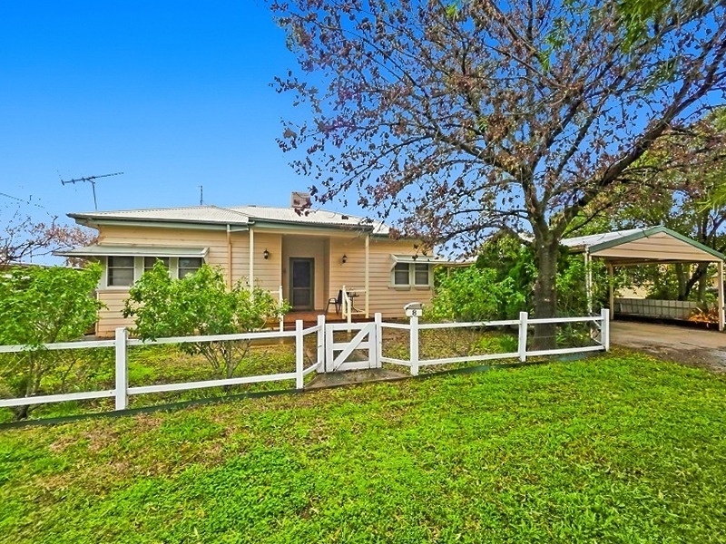 8 Oxford  Street, FORBES NSW 2871