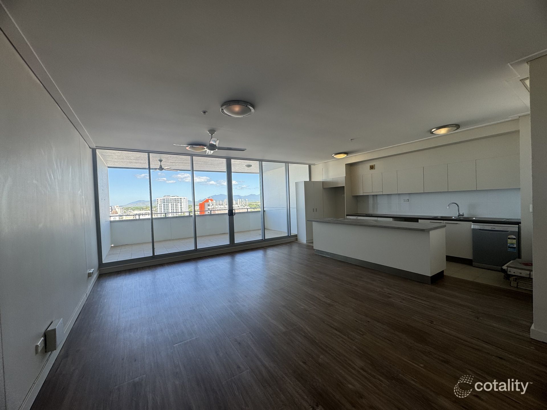 507 / 106 Denham Street, TOWNSVILLE CITY QLD 4810