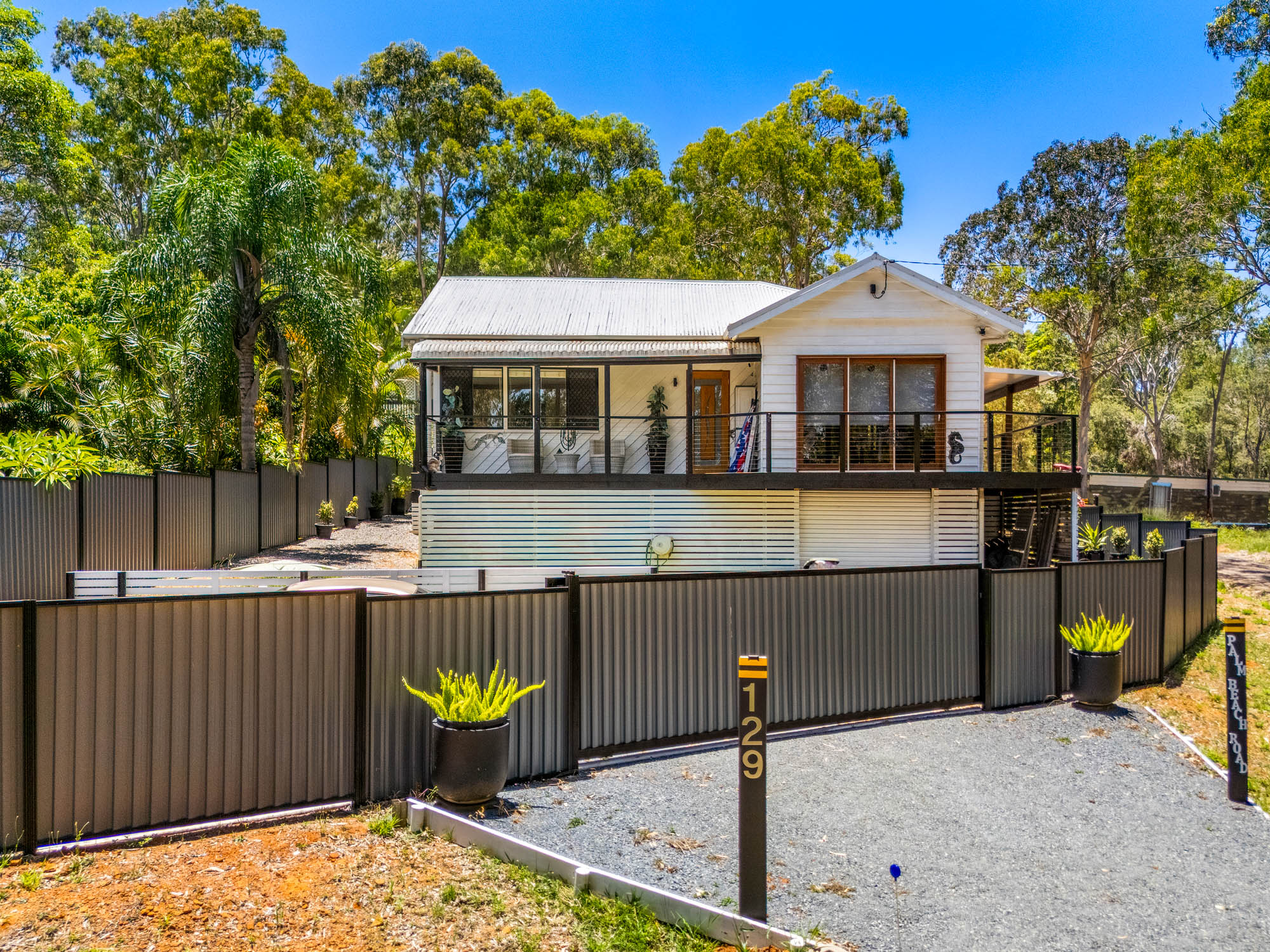 129 Palm Beach Road, RUSSELL ISLAND QLD 4184