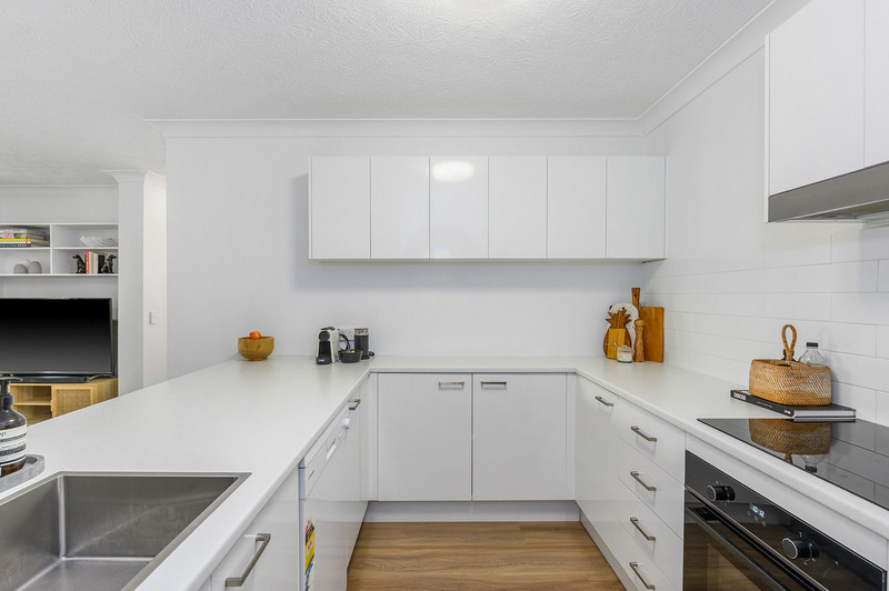 10 / 1 Burleigh Street, BURLEIGH HEADS QLD 4220