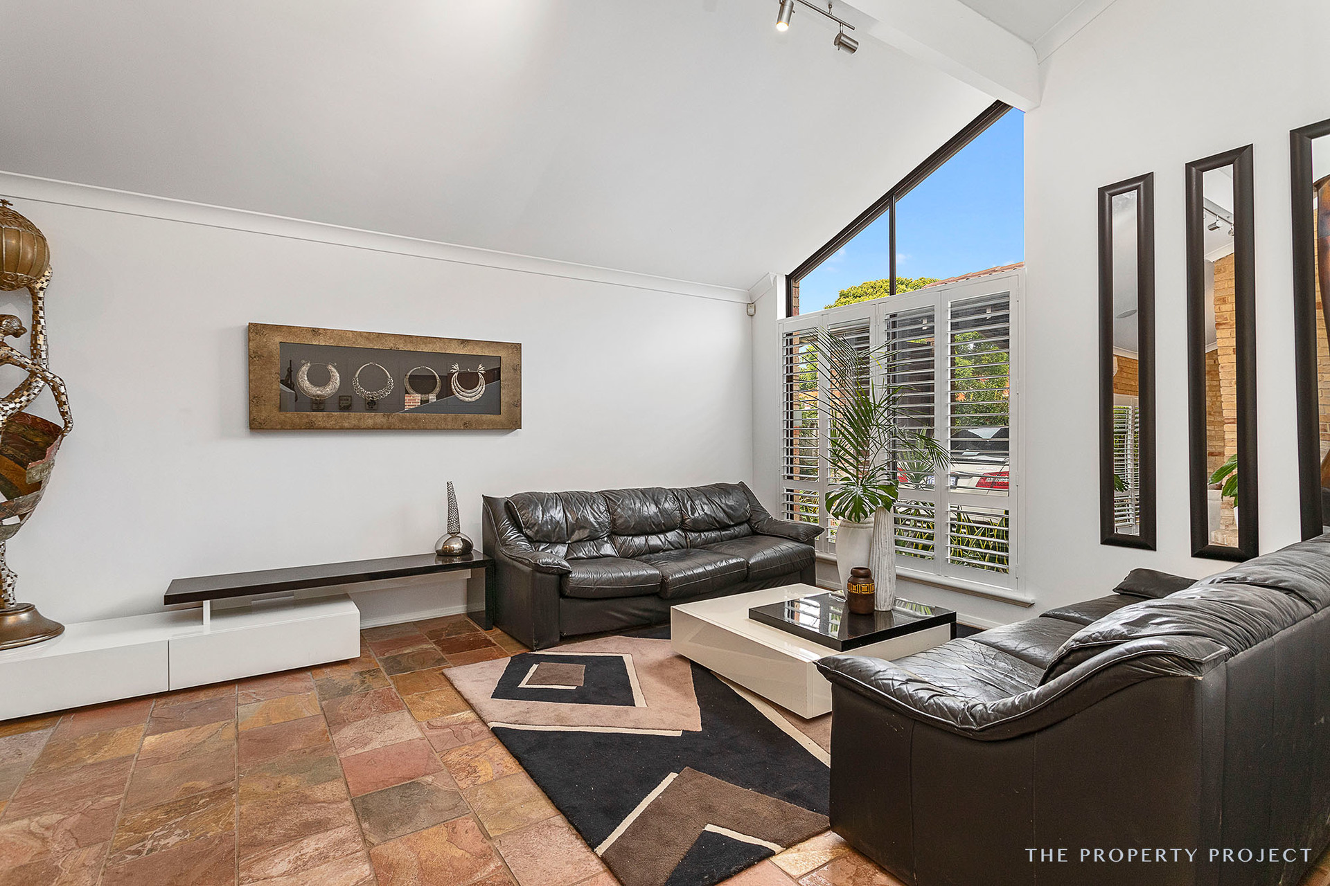 60 Inverness Crescent Menora WA 6050