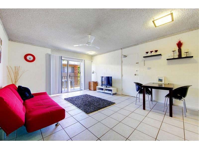 4 / 88 Eyre Street, NORTH WARD QLD 4810