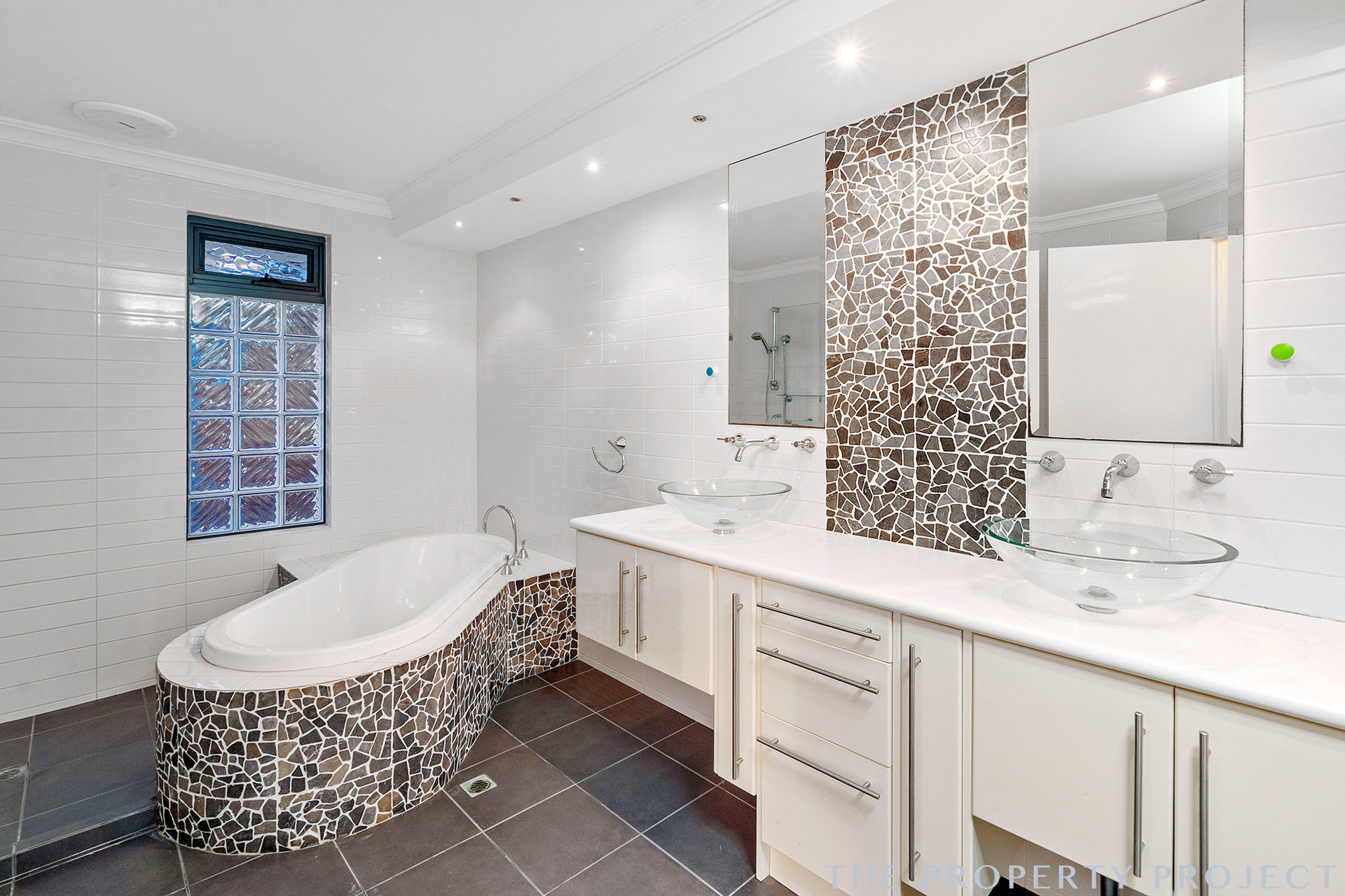 6 Tara Vista West Leederville WA 6007