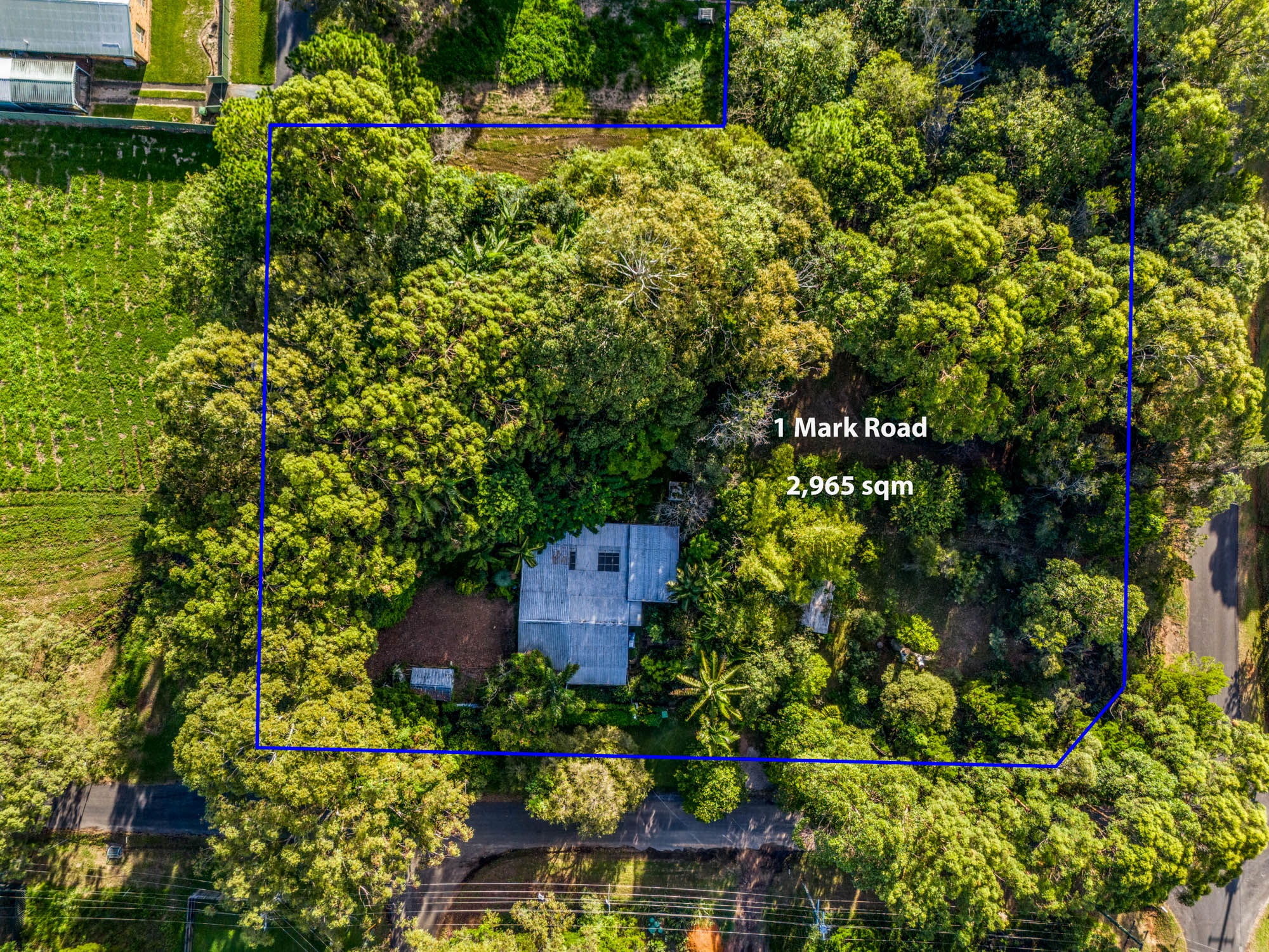 1 Mark Road, RUSSELL ISLAND QLD 4184