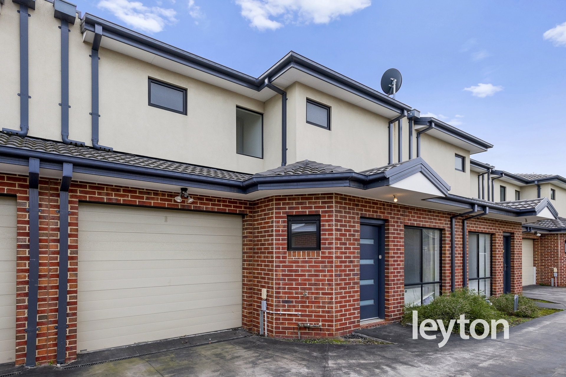 2 / 5 Parsons Avenue, SPRINGVALE VIC 3171
