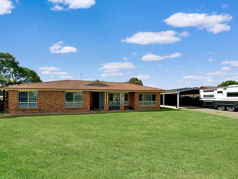 145 Farnell Street, FORBES NSW 2871
