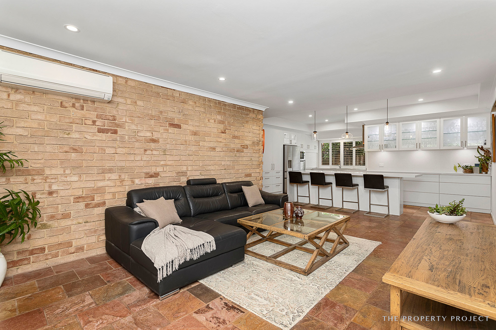 60 Inverness Crescent Menora WA 6050