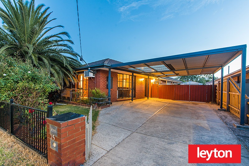 25 Caroline Crescent, CRANBOURNE WEST VIC 3977