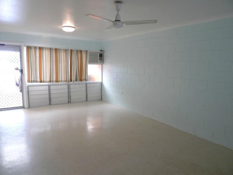 3 / 23 Carmody Street, HERMIT PARK QLD 4812