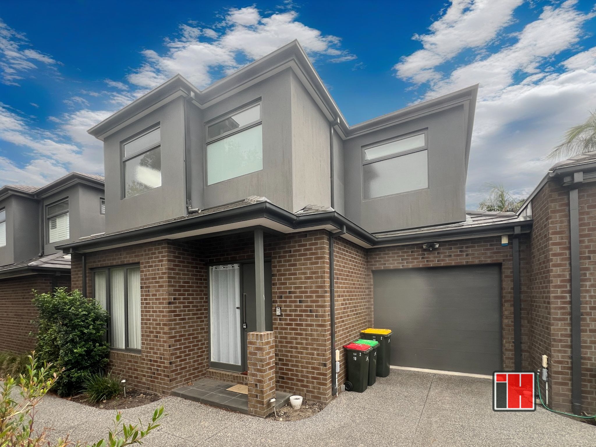 2 / 10 Ronald Avenue, BULLEEN VIC 3105