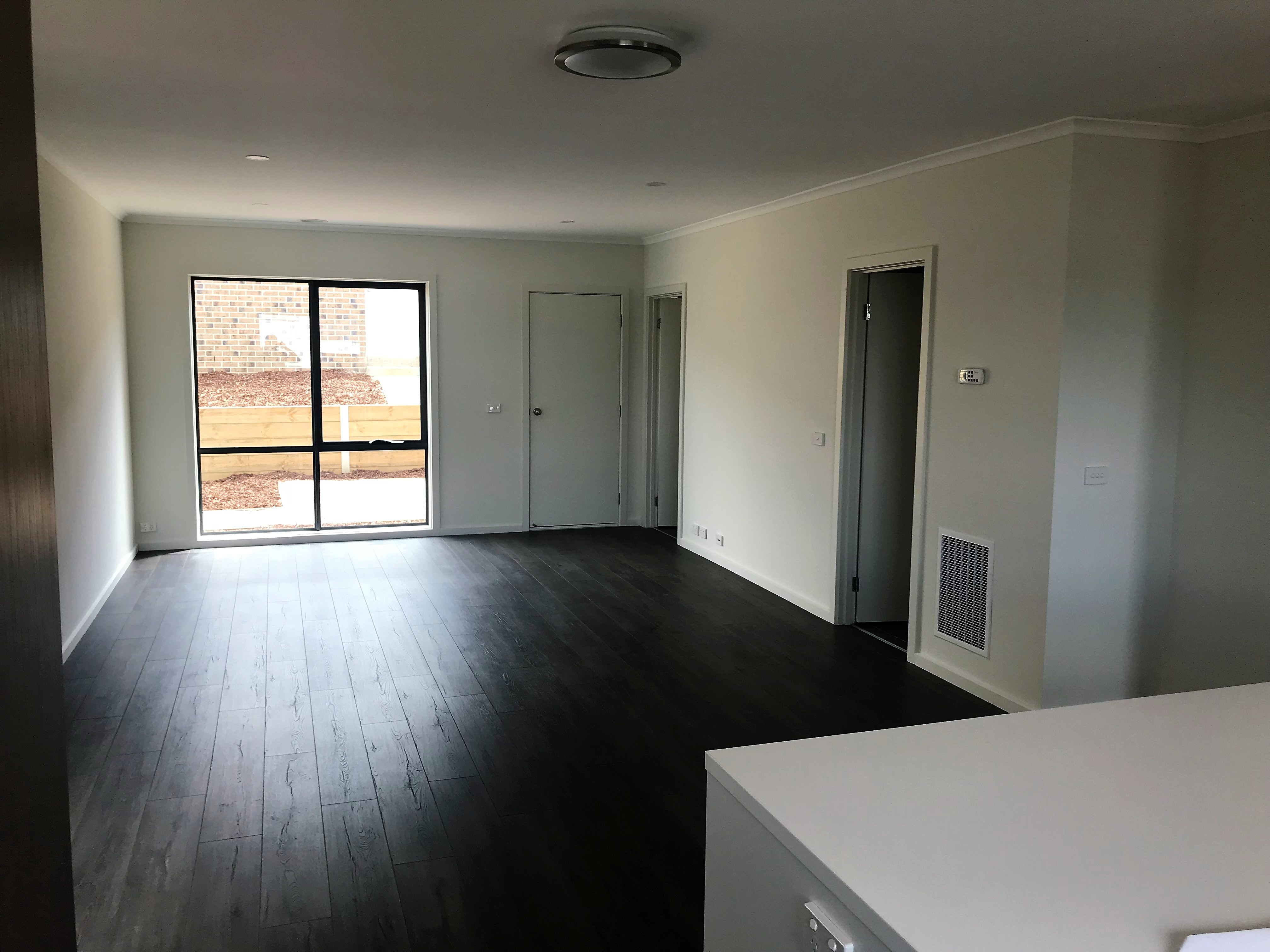 19 Erinbank Crescent, WESTMEADOWS VIC 3049