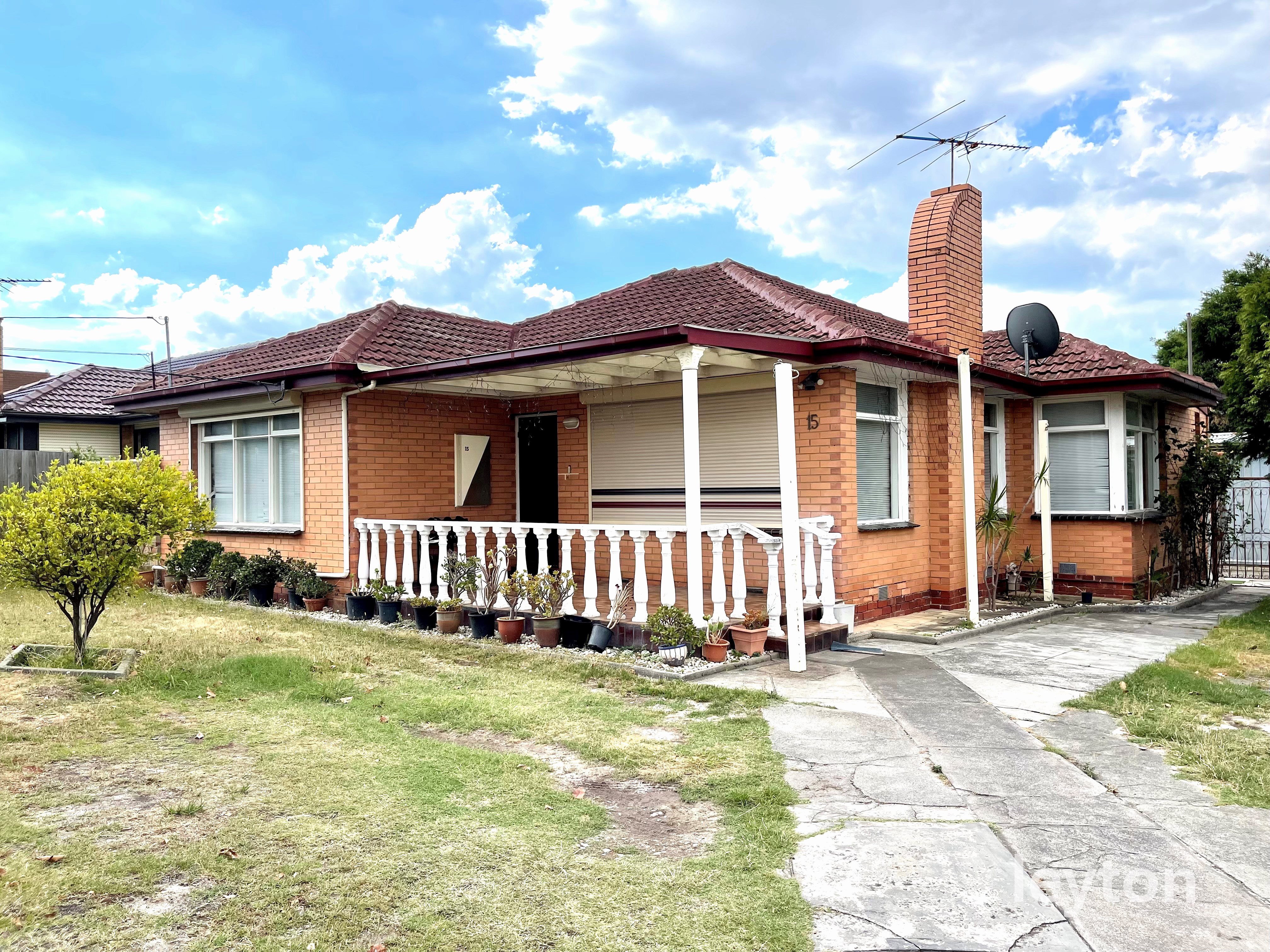 15 Avondale Street, SPRINGVALE VIC 3171