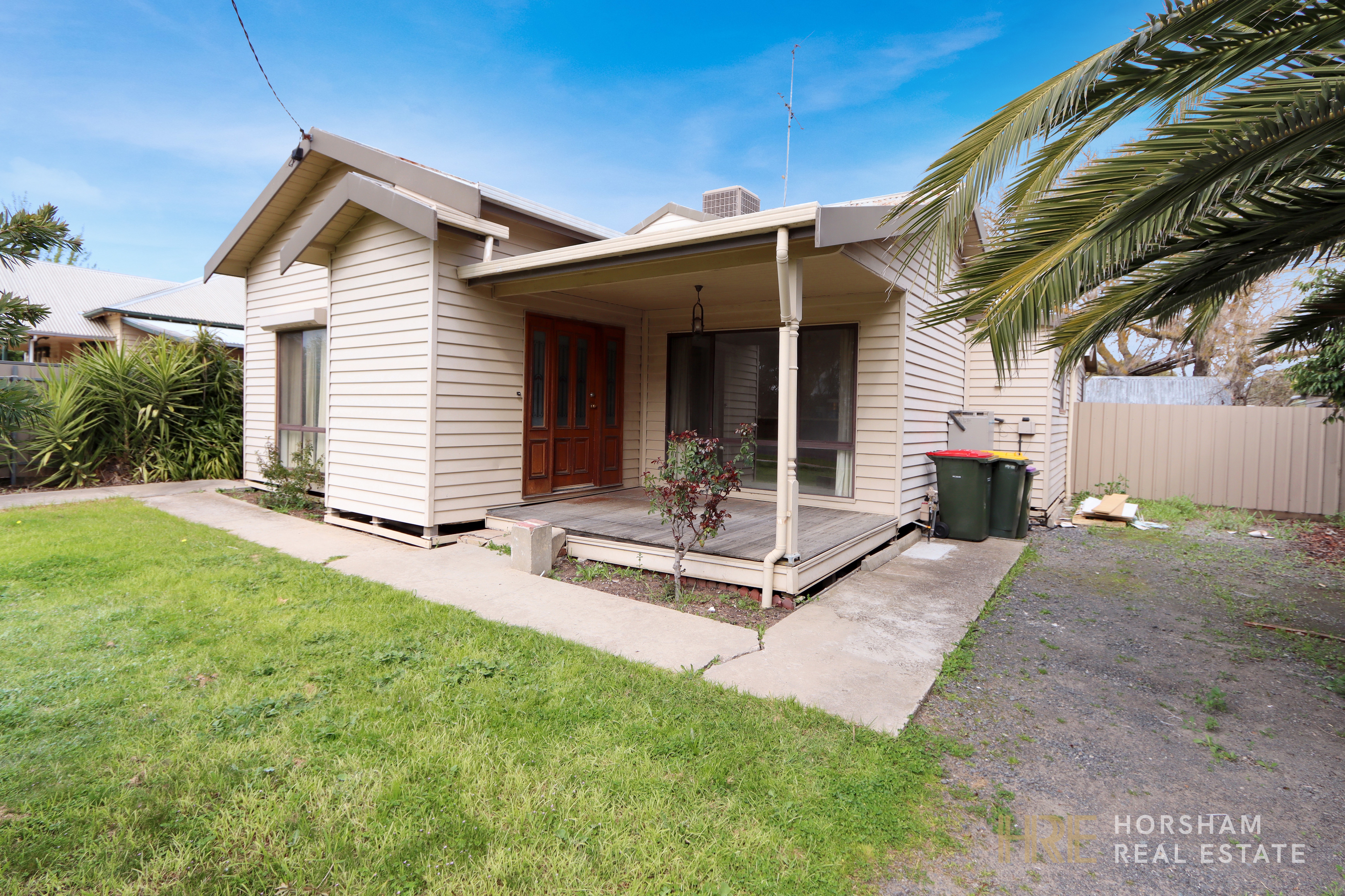 6 Railway Avenue, HORSHAM VIC 3400