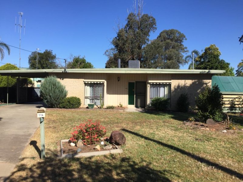 114 Decimus Street, DENILIQUIN NSW 2710