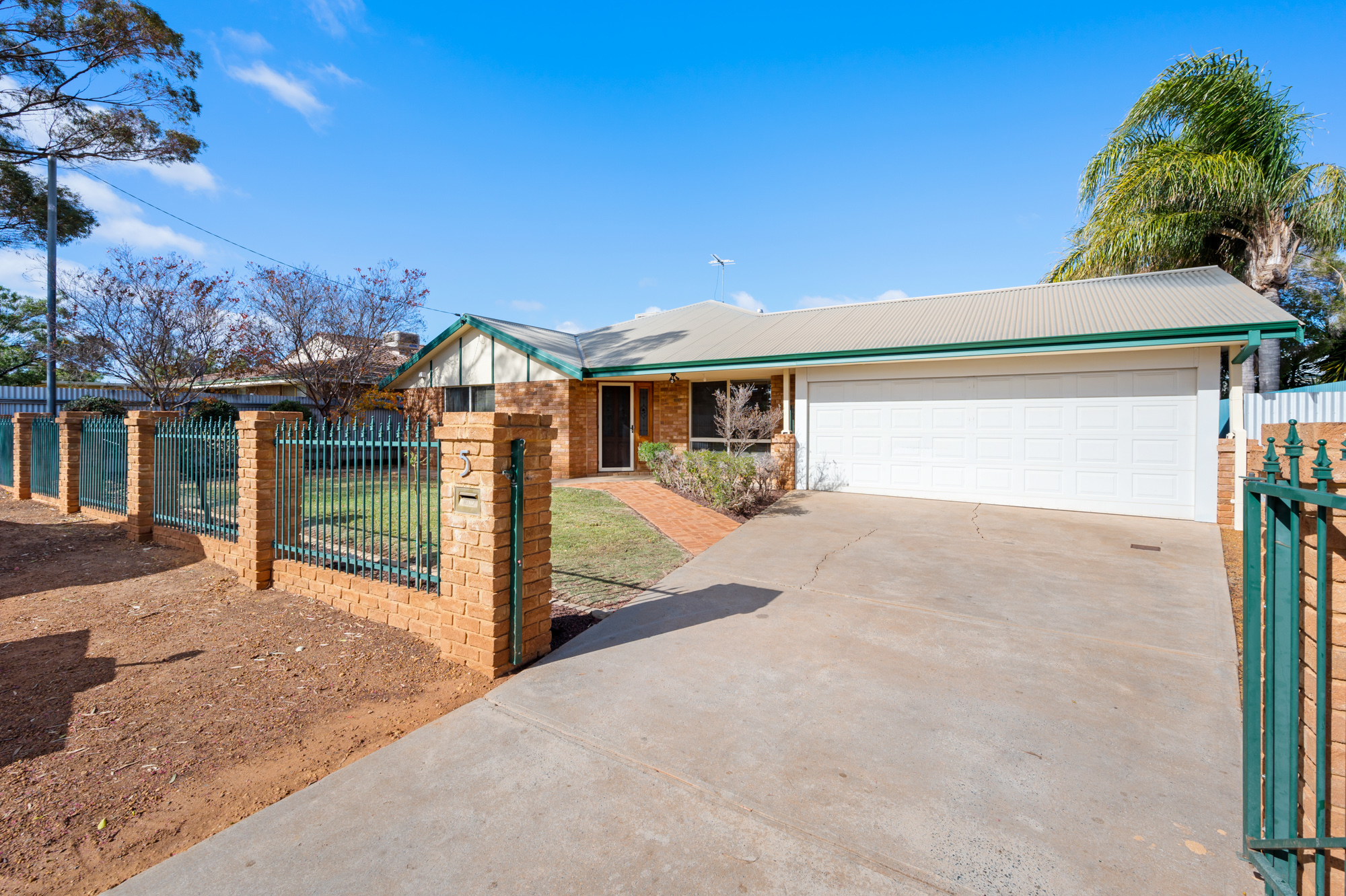5 Butler St, PICCADILLY WA 6430