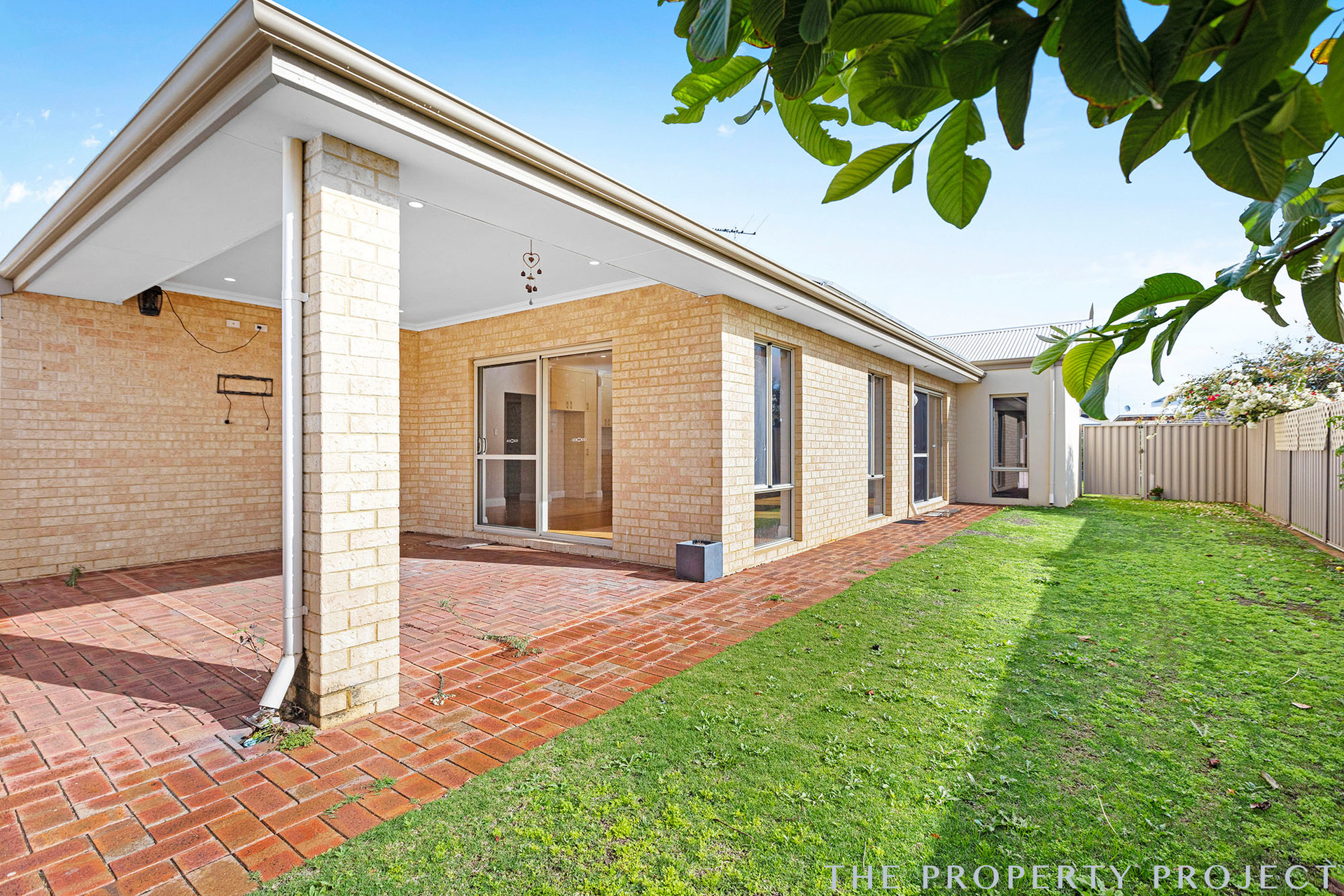 24 Wicklow Circle Darch WA 6065
